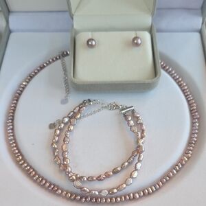 Lustrous Pink Pearl Necklace Set